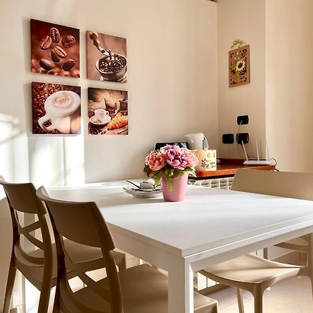 Il Villino B&B - Napoli/Pompei/Sorrento/Costiera Brusciano Kültér fotó